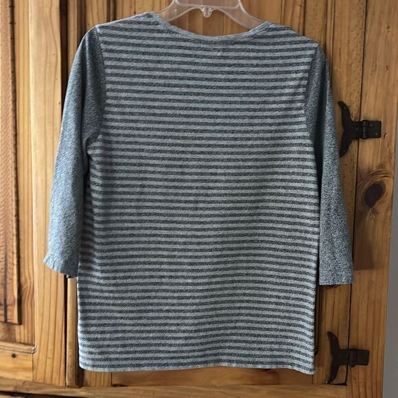 Weekends by Chico’s Colorblock Top - Picture 3 of 4